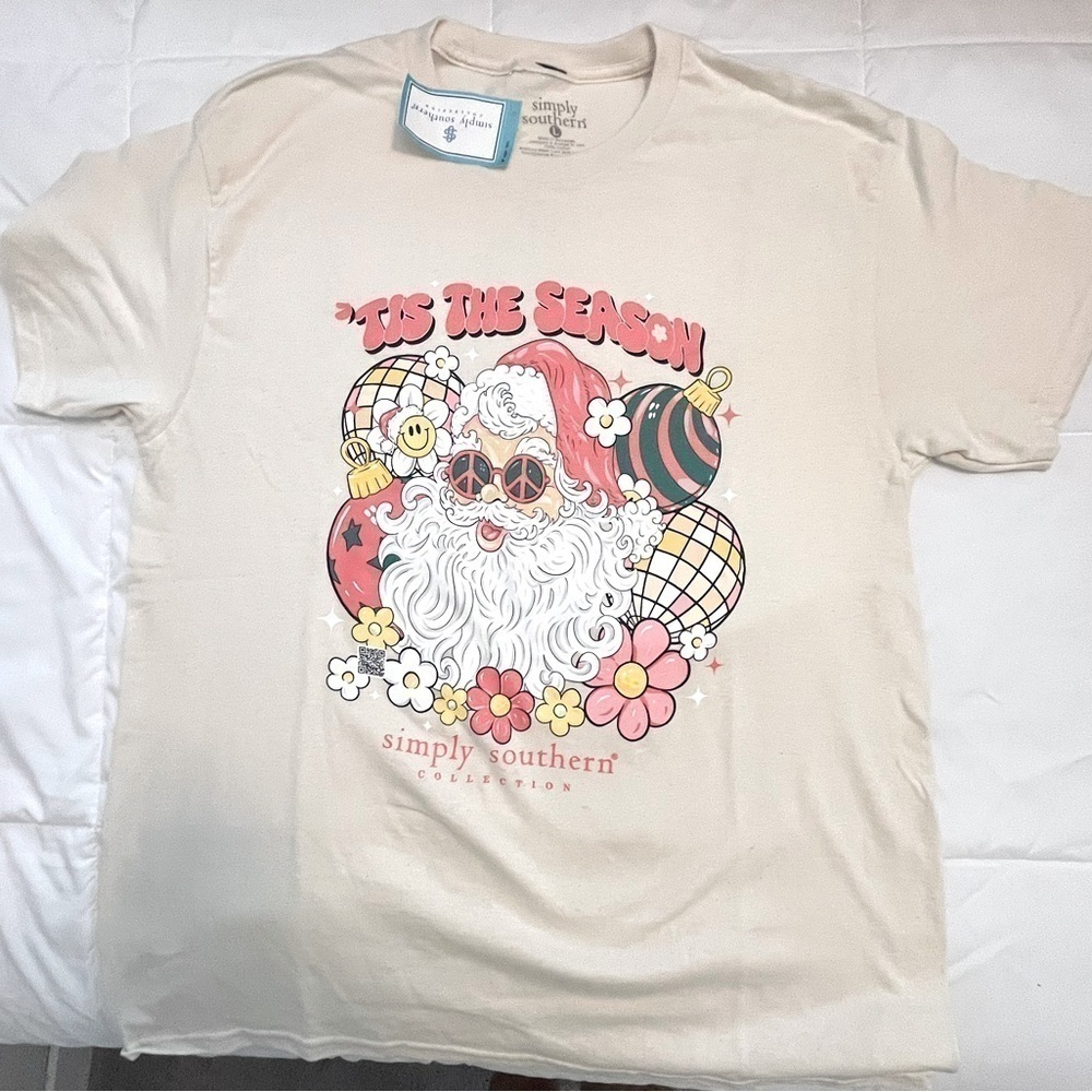 Simply Southern “Tis The Season” size large. Beige